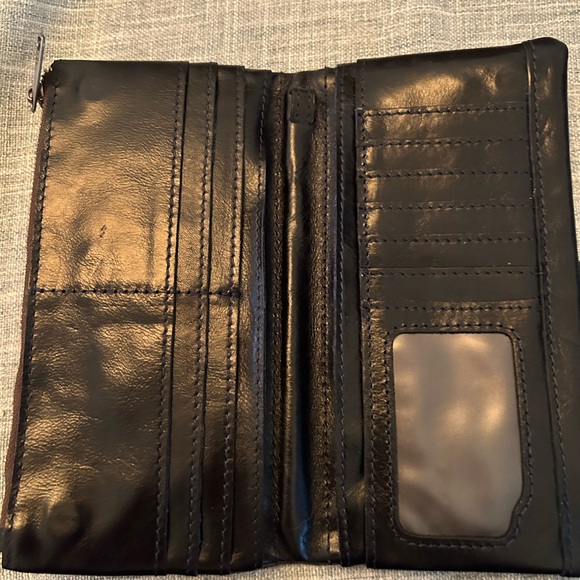 Rustic Mums Patricia Nash wallet - Picture 3 of 3